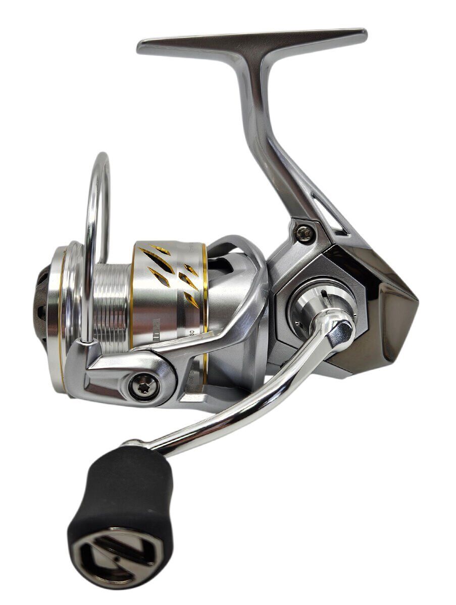 Okuma Zyros ZRS-2500SA 6+1BB Olta Makinesi